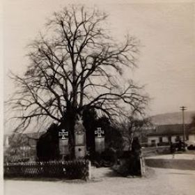  – Kriegerstatue bei der "Friedenslinde"