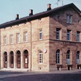 Empfangsgebäude 1990