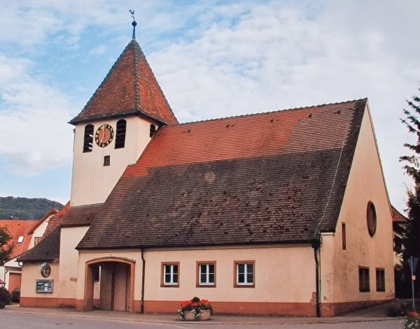 Kirche vor der Renovierung 2009